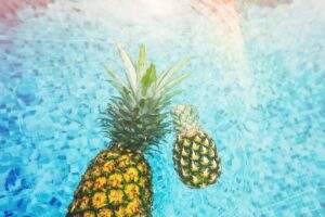 pineapple, swimming pool, fresh-1149668.jpg