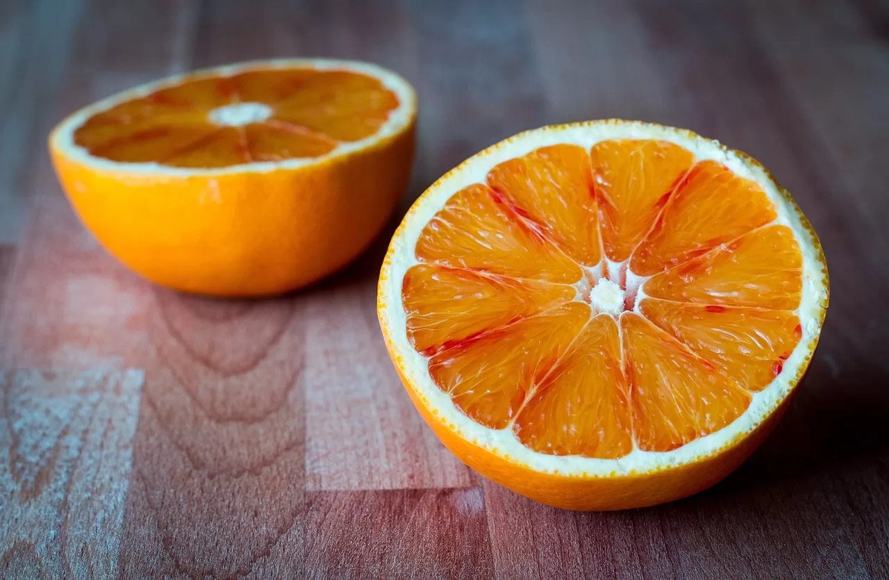fruit, oranges, sliced-3048001.jpg